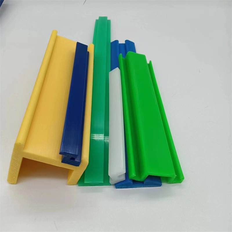 High Wear Resistance Custom Extrusion UHMW PE1000 Profile White Green Wear Strip