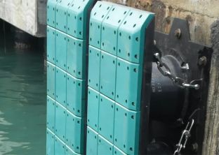 UHMWPE facing pad UHMWPE Marine Fender Pad